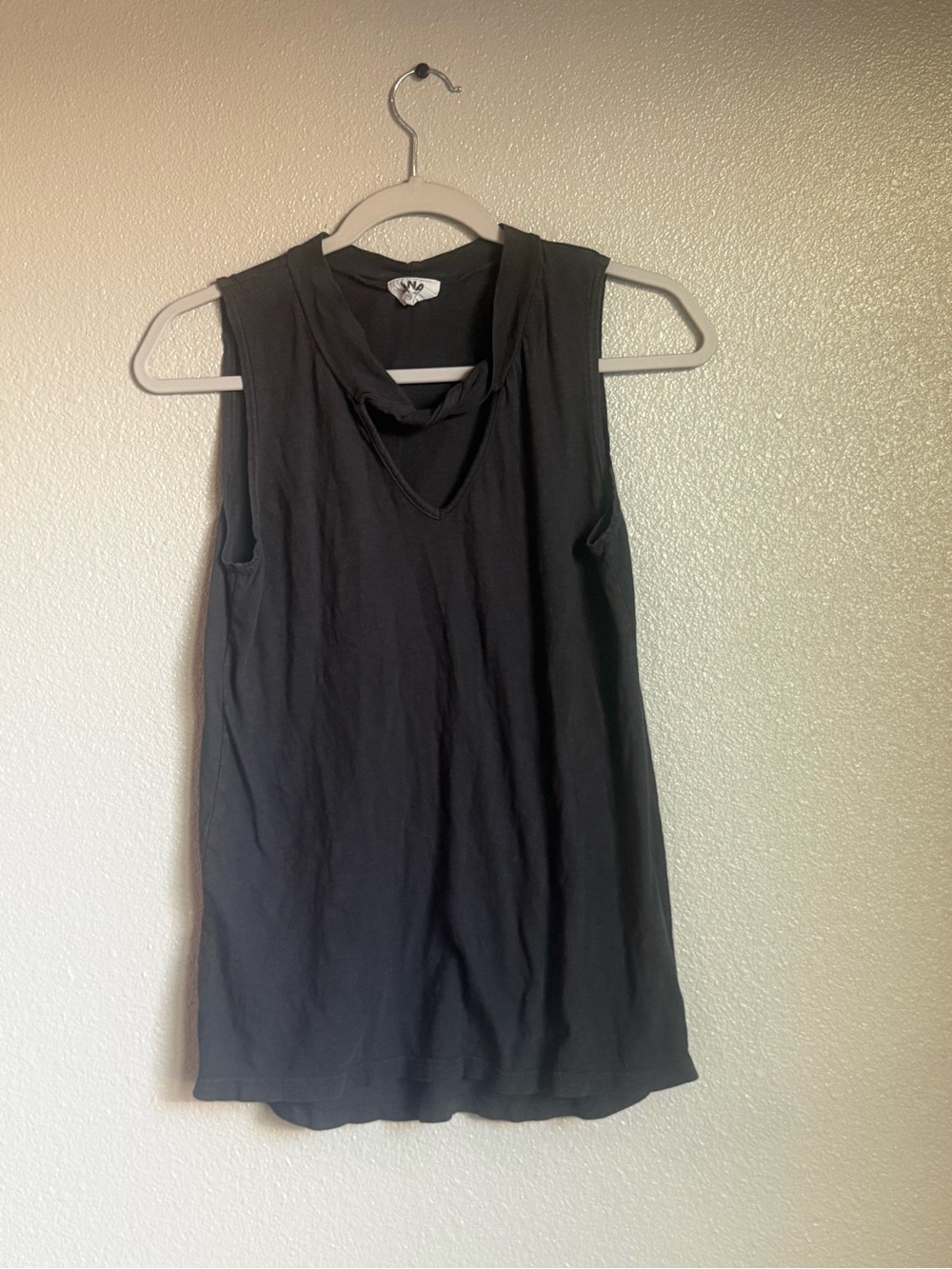 LNA Black Sleeveless Twist-Keyhole Tank